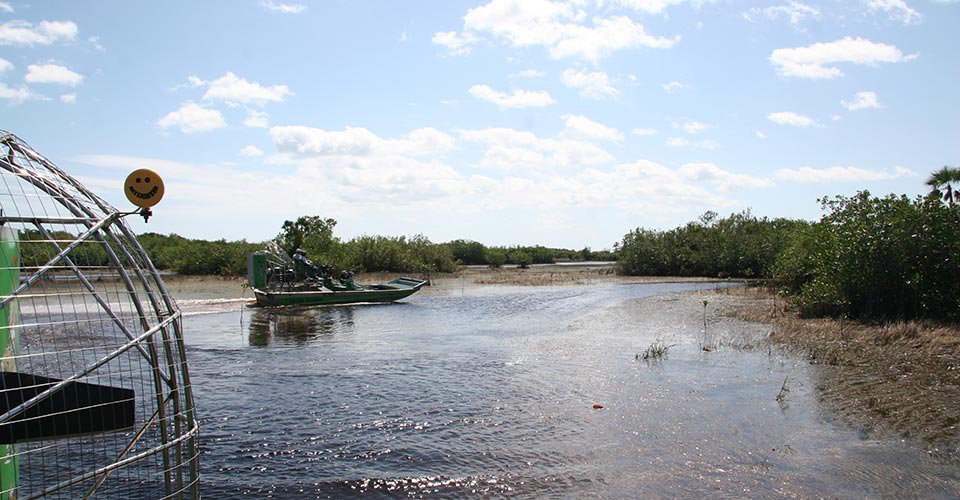 Im Propellerboot übers Wasser