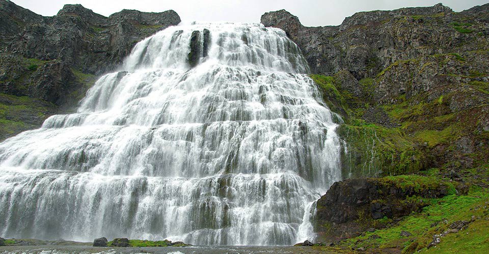 Beeindruckender Dynjandi Wasserfall
