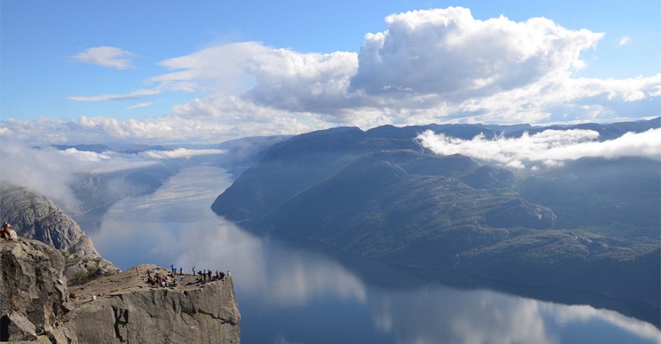 Helikopterflug zum Preikestolen