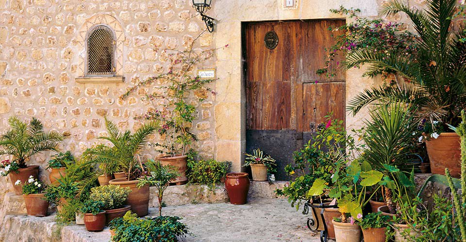 Eingang eines Hauses in Fornalutx auf Mallorca, Spanien | Entran