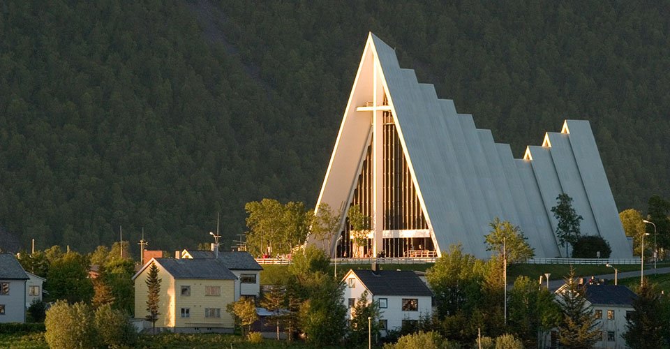 Eismeerkathedrale und Polaria-Erlebniscenter 