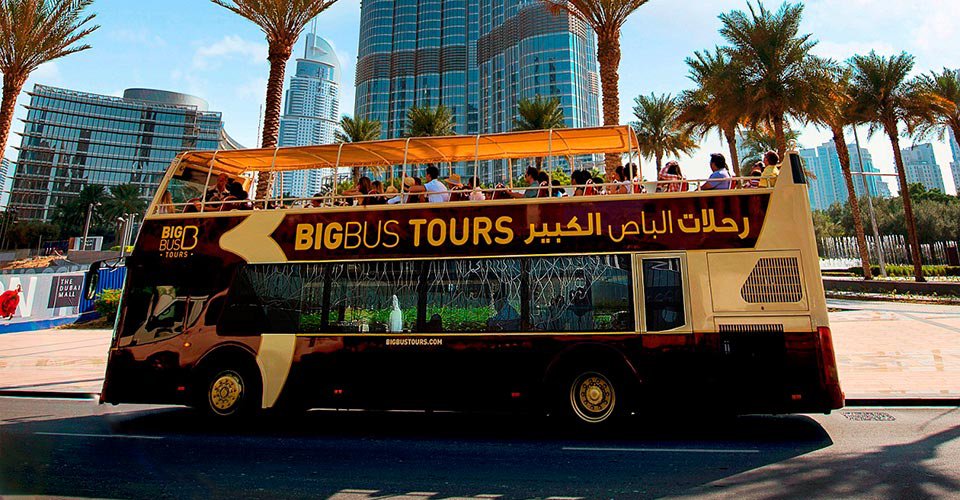 Hop-on-hop-off-Bus in Dubai (24h Ticket Crew)
