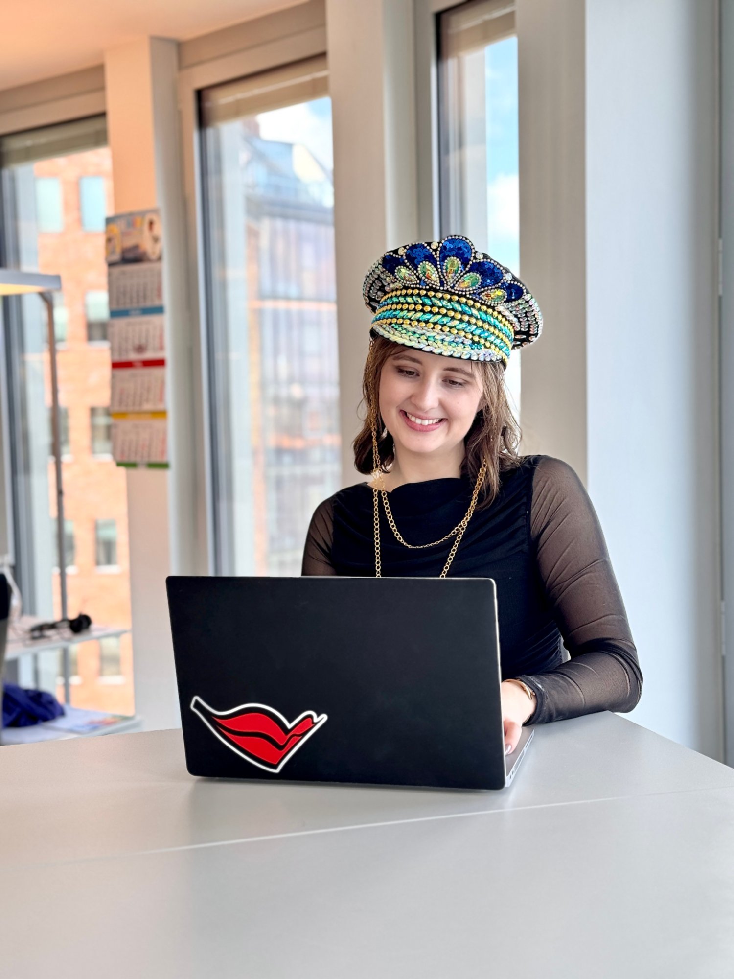 Personarbeitet an Website