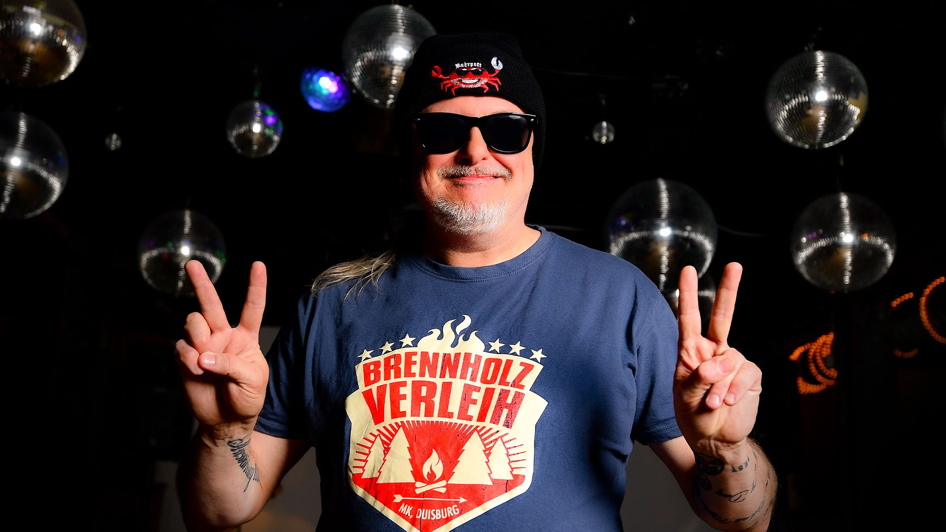 231215_aida_special_comedy_cruise_headliner_markuskrebs_1920x1080.jpg