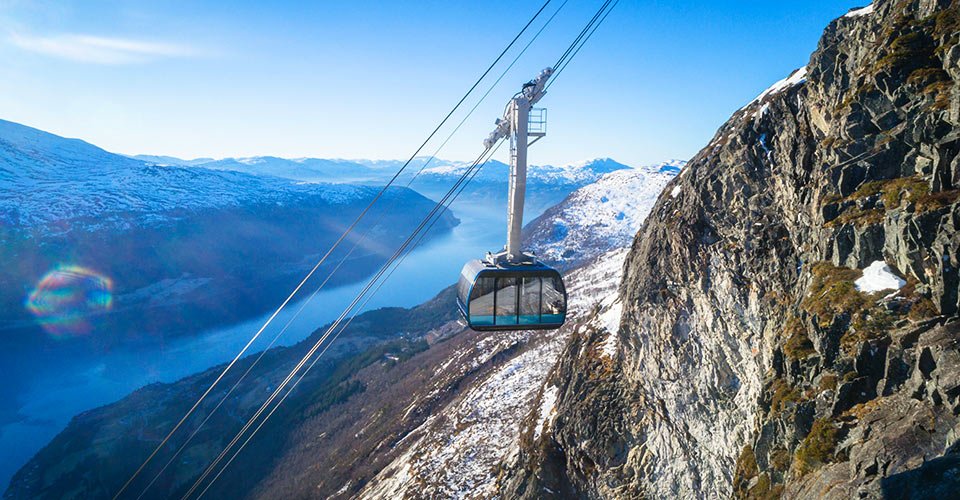 Mit der Seilbahn Hoch hinaus