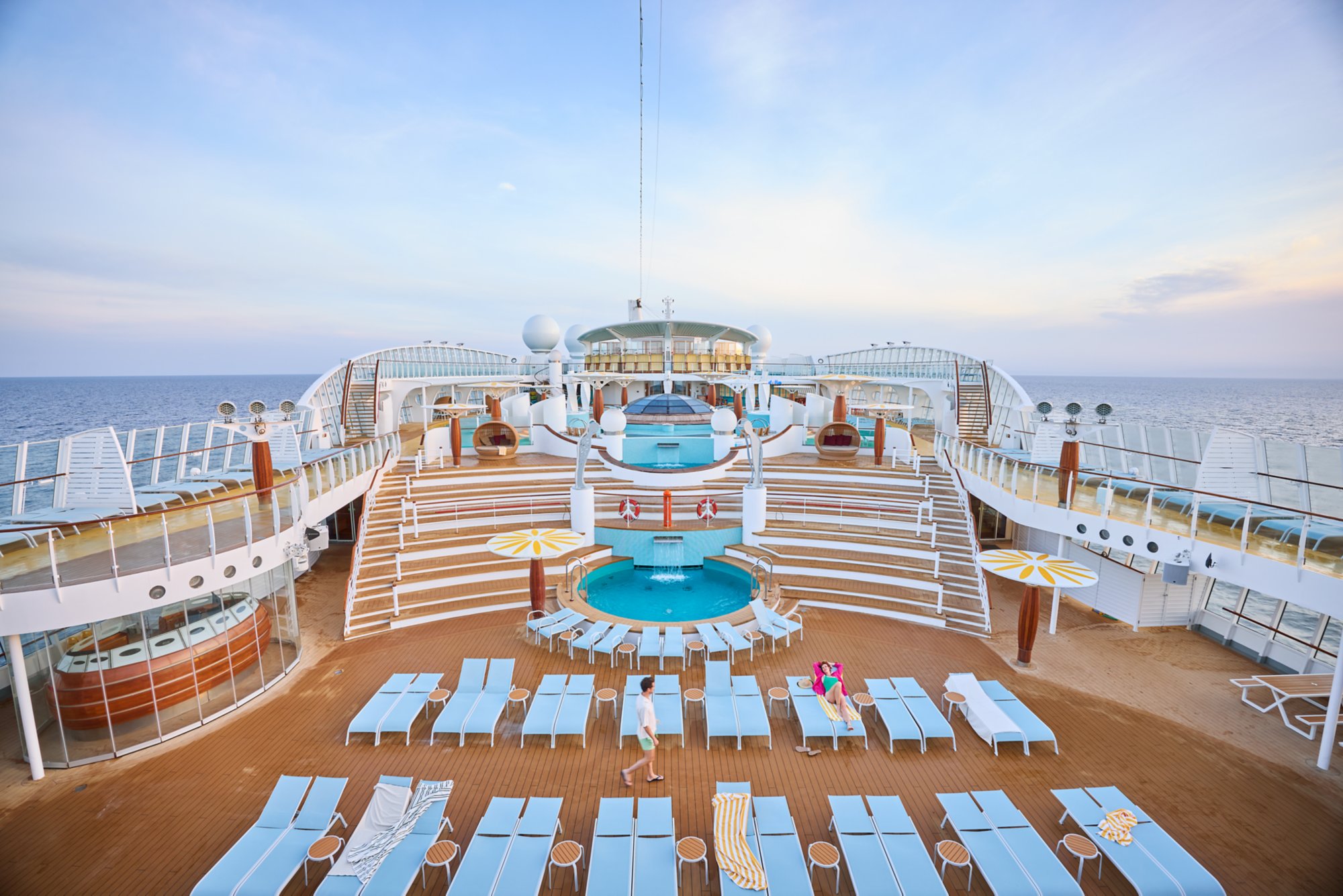 Pooldeck an Bord von AIDAdiva