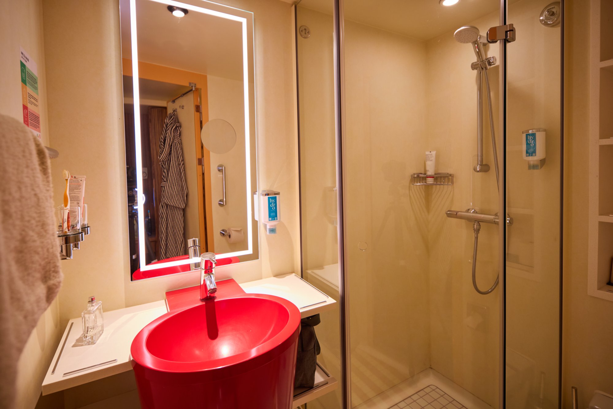 Shooting AIDAdiva Interieur und People, 04/2025