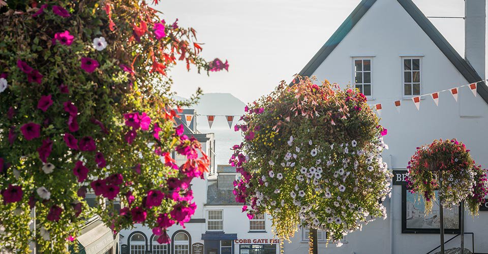 Early morning sunlight in Broad Street, Lyme Regis 22_09_14-2