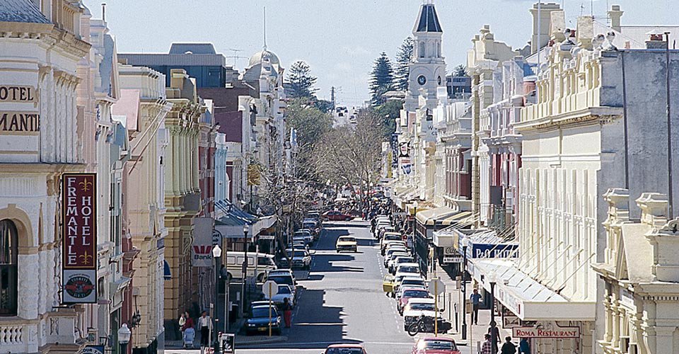 Komm an Land: Panoramafahrt durch Fremantle und Perth