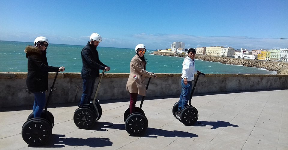 Cádiz mit dem Balance-Scooter erkunden