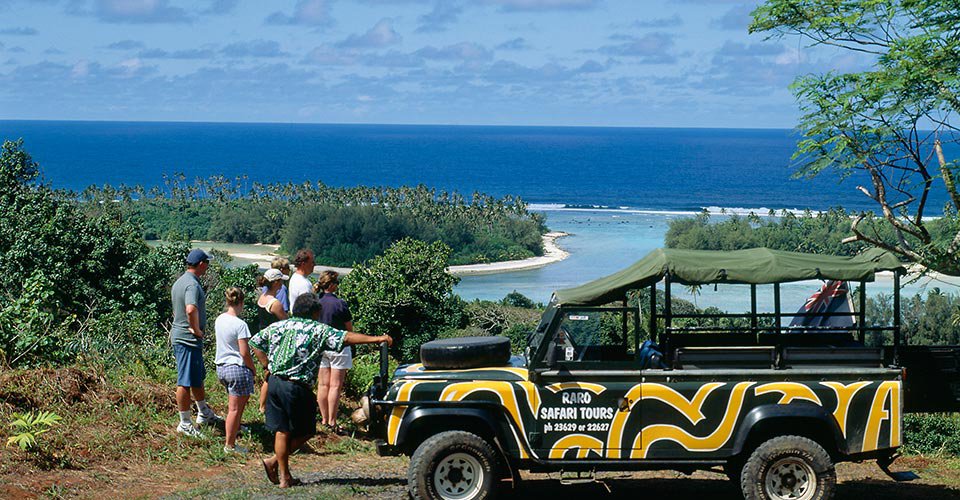 Im Geländewagen über die Insel
