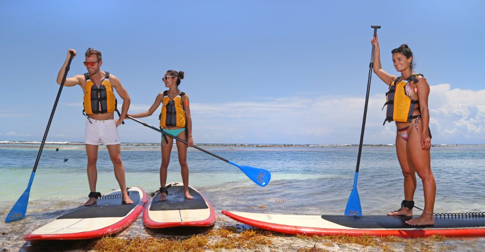 Stand-Up Paddle Abenteuer am Traumstrand