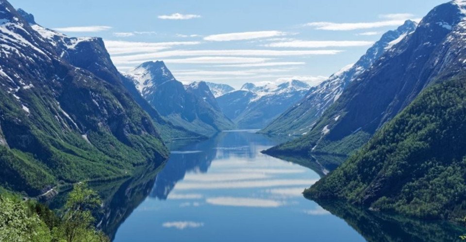 Mit Boot und Bus nach Geiranger