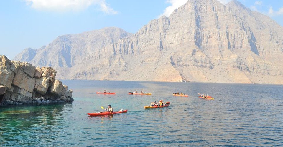 Kajak- und Badeabenteuer in der  Fjordlandschaft von Musandam (Doppelkajak)