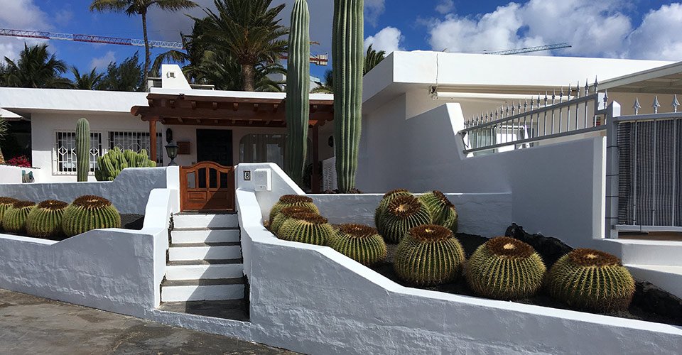 Entlang der Costa Teguise mit dem E-Bike