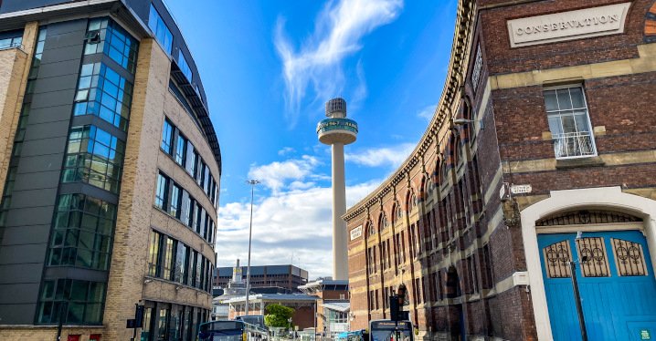 Barrierefrei Liverpool und die Orte der Beatles in kleiner Gruppe erkunden