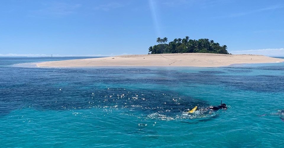 Mit dem Boot nach Malinoa Island und Strand