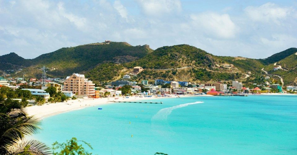st-maarten-beach-front