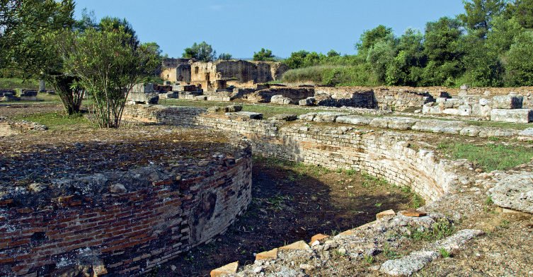 ATWBYK The archeolgical remains of the temples and buidings at ancient Olympia Greece. Image shot 2007. Exact date unknown.