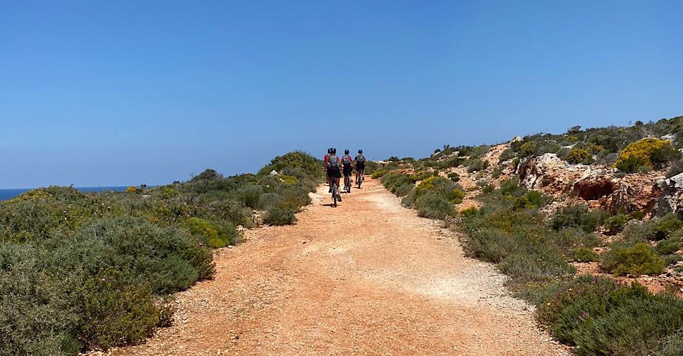 Mit dem E-Bike von Souda-Bucht nach Chania