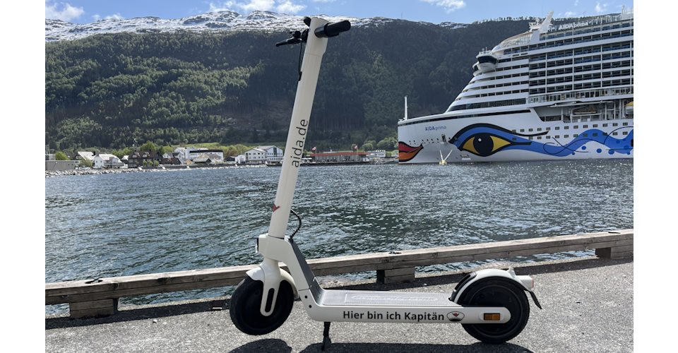 Nordjordeid - packende Natur mit dem E-Scooter entdecken