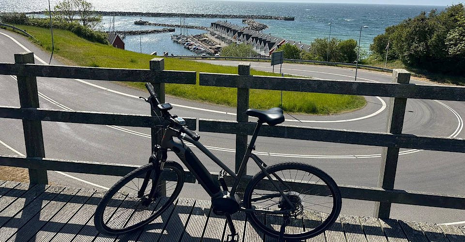 Bornholms Natur und Räucherei mit dem Bike entdecken