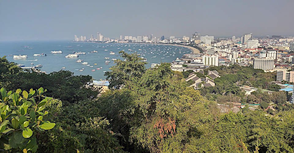 Ein Bummel durch Pattaya mit exklusivem Erfrischungsstopp