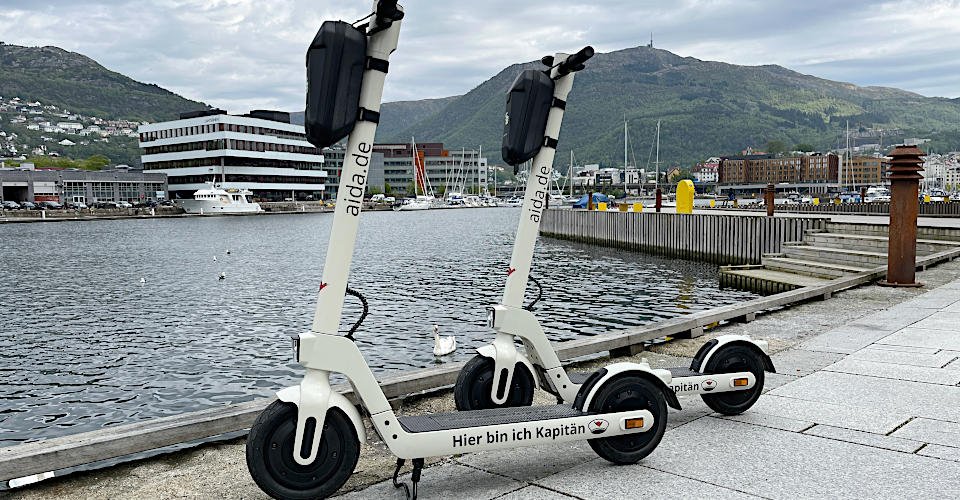 Bergen mit dem E-Scooter entdecken
