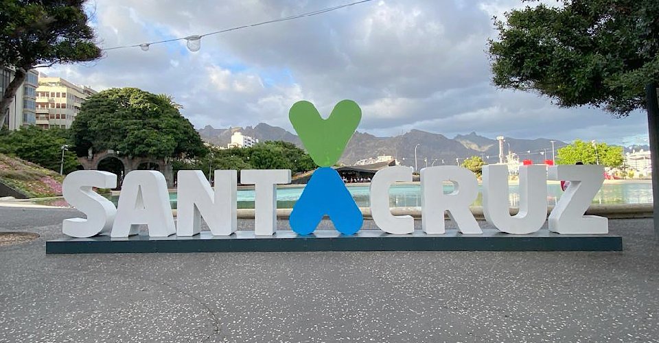 Highlights von Santa Cruz mit dem E-Scooter entdecken