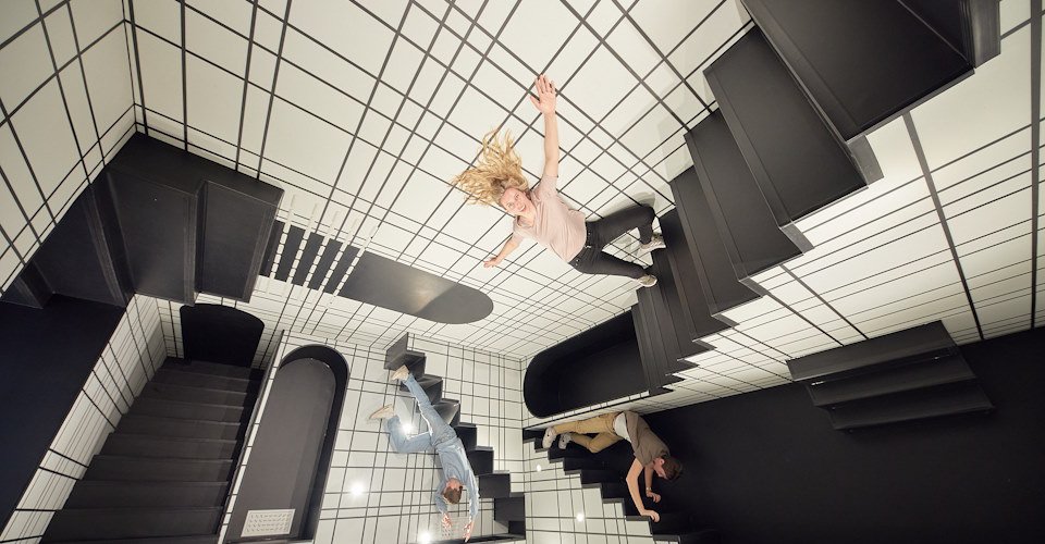 Spaziergang und verblüffendes Paradox Museum 