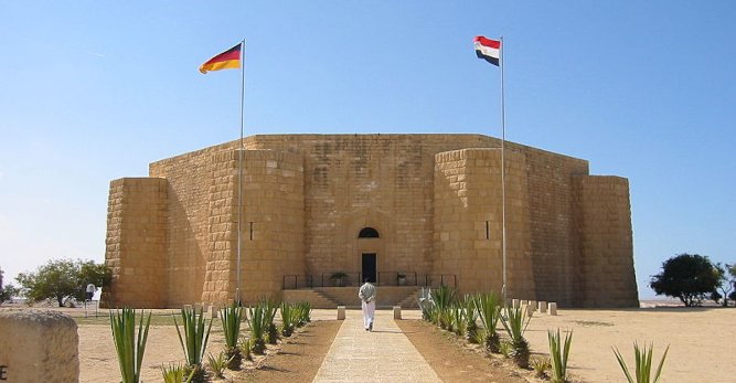 El Alamein und Panoramfahrt durch Alexandria