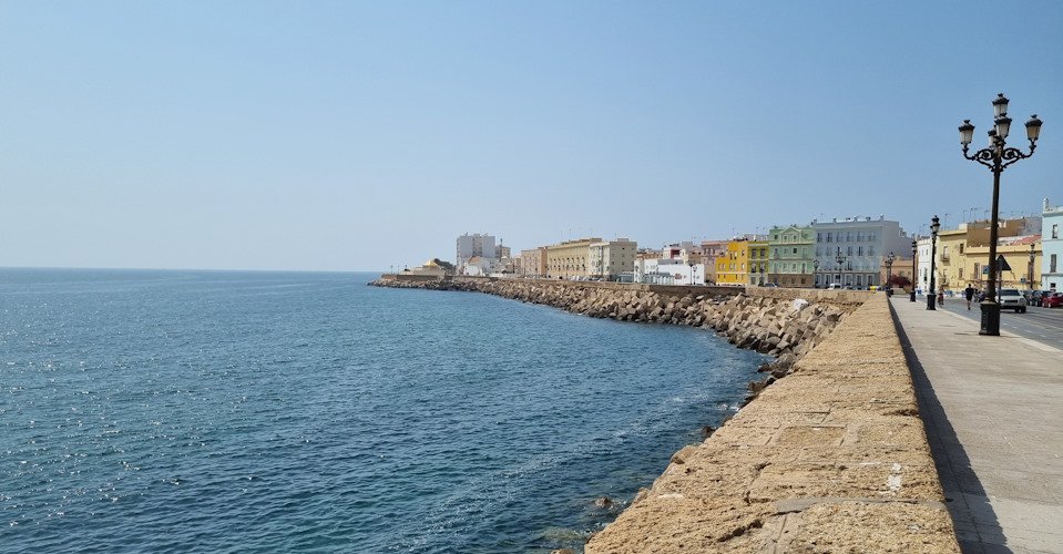Barrierefrei Cádiz in kleiner Gruppe erkunden