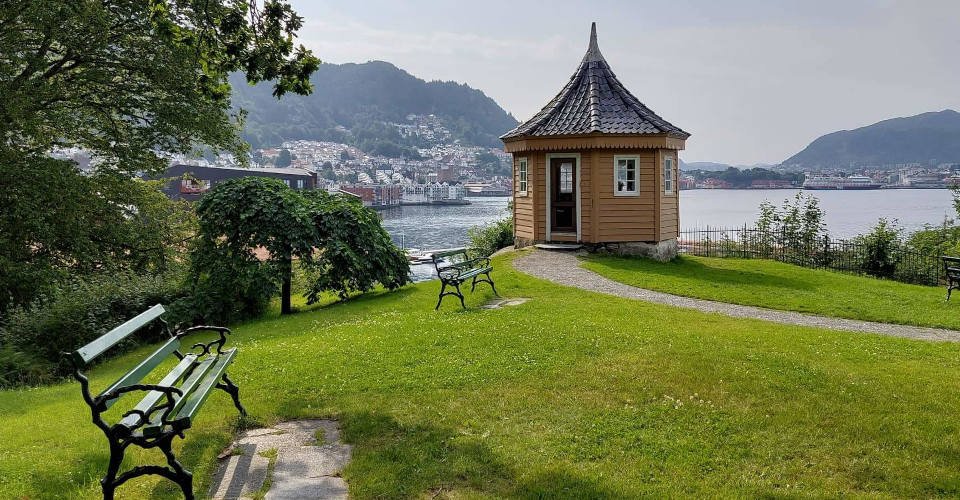 Fantoft-Stabkirche und Alt-Bergen 