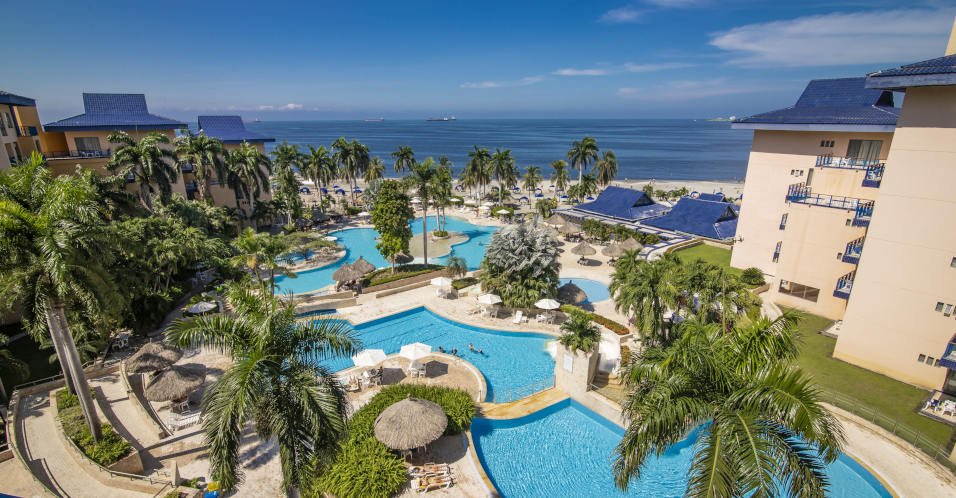 Beach Resort und Folklore Show