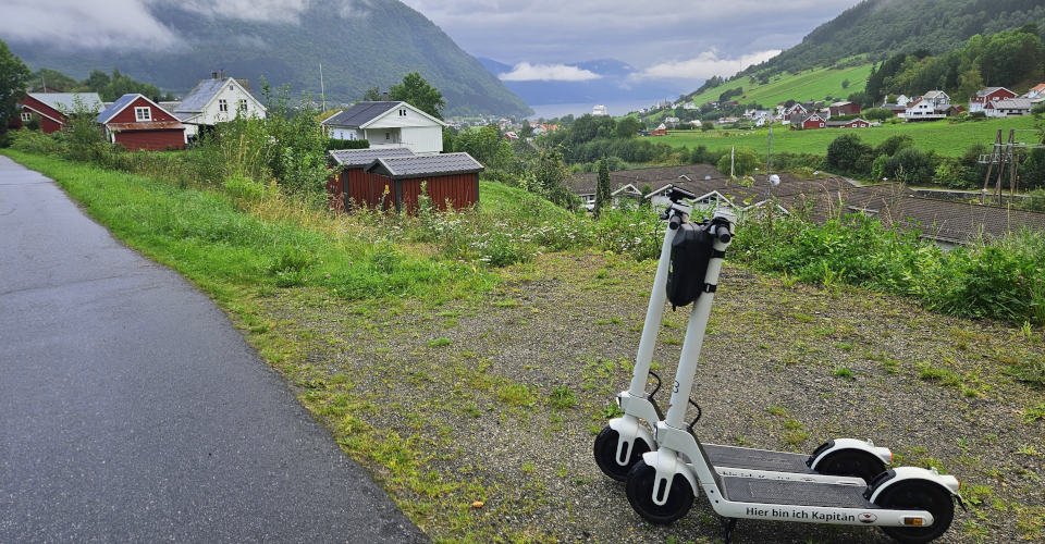 Viks Highlights mit dem E-Scooter erkunden