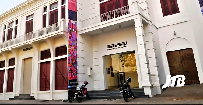 TOUR OPERATOR GATEWAY - Semarang contemporary art gallery building with colonial architecture