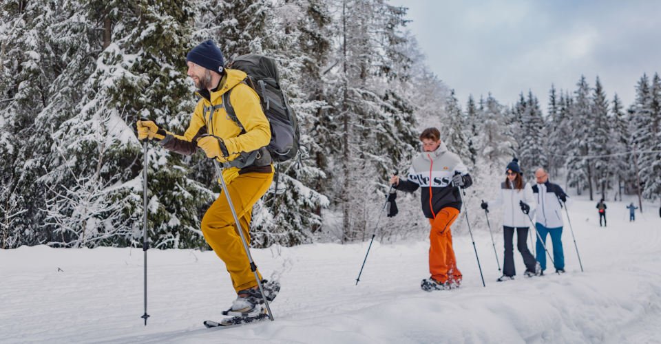 Schneeschuhwanderung durch die norwegische Winterlandschaft