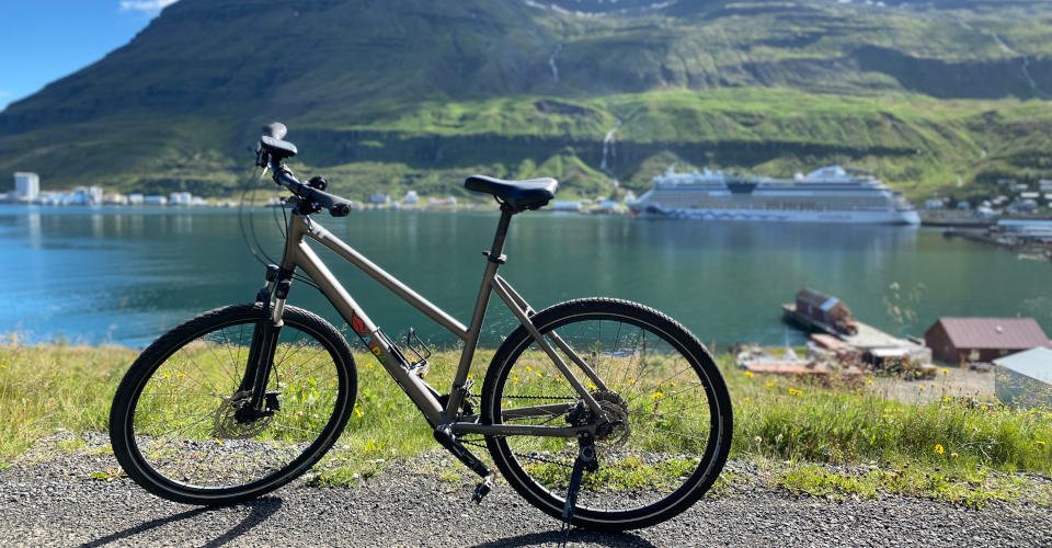 Stadtrundfahrt und Wasserfall mit dem Bike