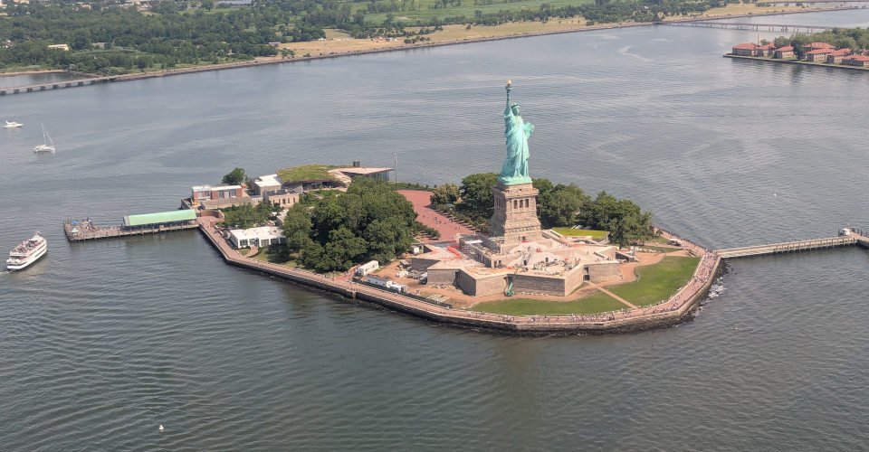 Die Freiheitsstatue hautnah erleben