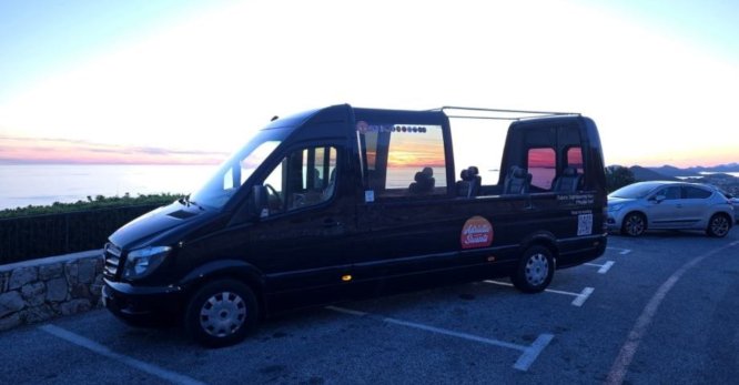 Panoramatour im Cabrio-Minibus