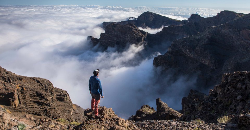 Europa, Ozean Atlantik, Kanarische Inseln, Insel La Palma, Caldera de Taburiente, Aussichtspunkt Mirador Roche de los Muchachos, Wolken, Vulkan, Krater                              engl. Europe, Atlantic Ocean, Canary Islands, island La Palma,