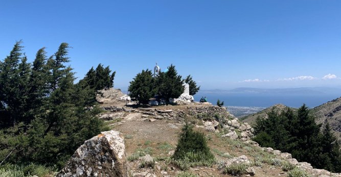 Antikes Heiligtum Asklepieion und legendärer Platanenbaum