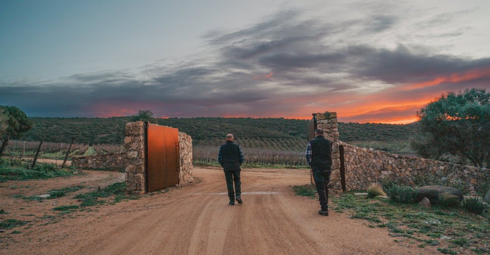 Optimized by JPEGmini 3.14.12.71901706 0x01ee8039