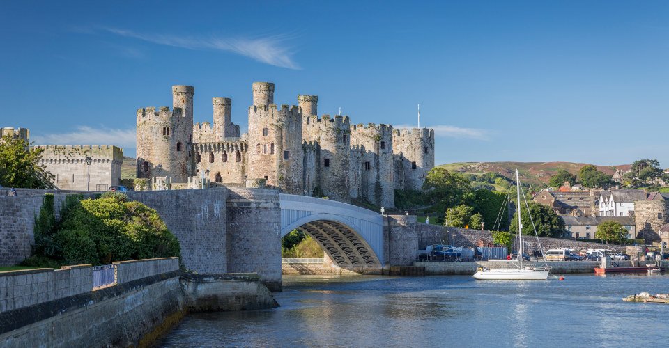 Wide view of the castle across the Conwy river
Conwy Castle 
Cadw Sites
World Heritage Sites
SAMN: CN004
NGR: SH783774
Conwy
North
Castles
Medieval
Defence
Historic Sites