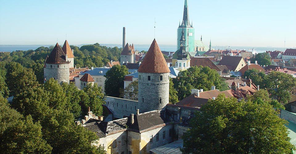 Hop-on-hop-off-Bus in Tallinn (für Kinder bis 6 Jahre)