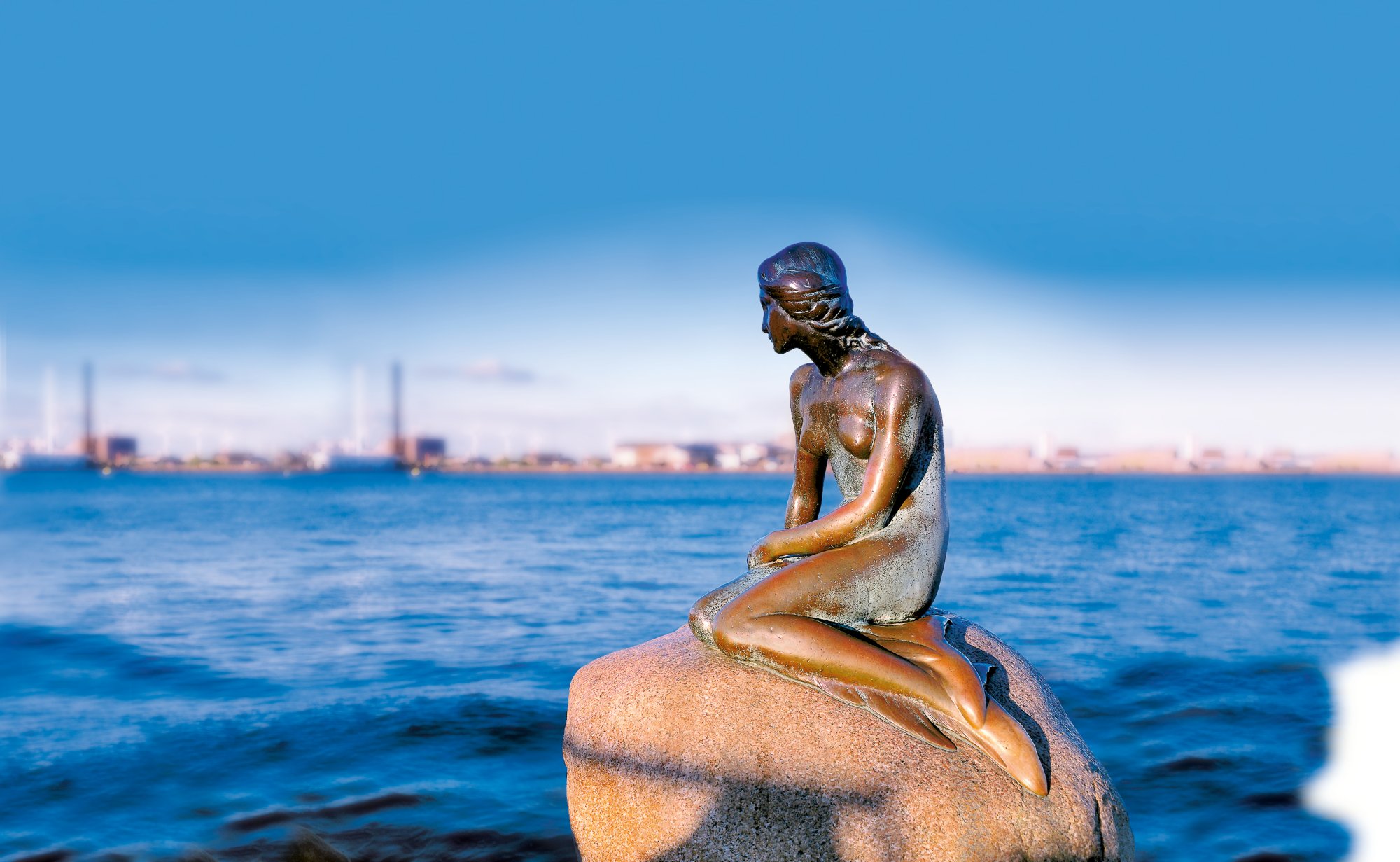 D„nemark, Kopenhagen, Bronzefigur
"Kleine Meerjungfrau", Abendlicht

Hauptstadt, Wahrzeichen, Sehensw rdigkeit, Stein, Fels, Statue, Figur, Skulptur, Kultur, Kunst, Seejungfer, Fabelwesen, E.Eriksen, 1913