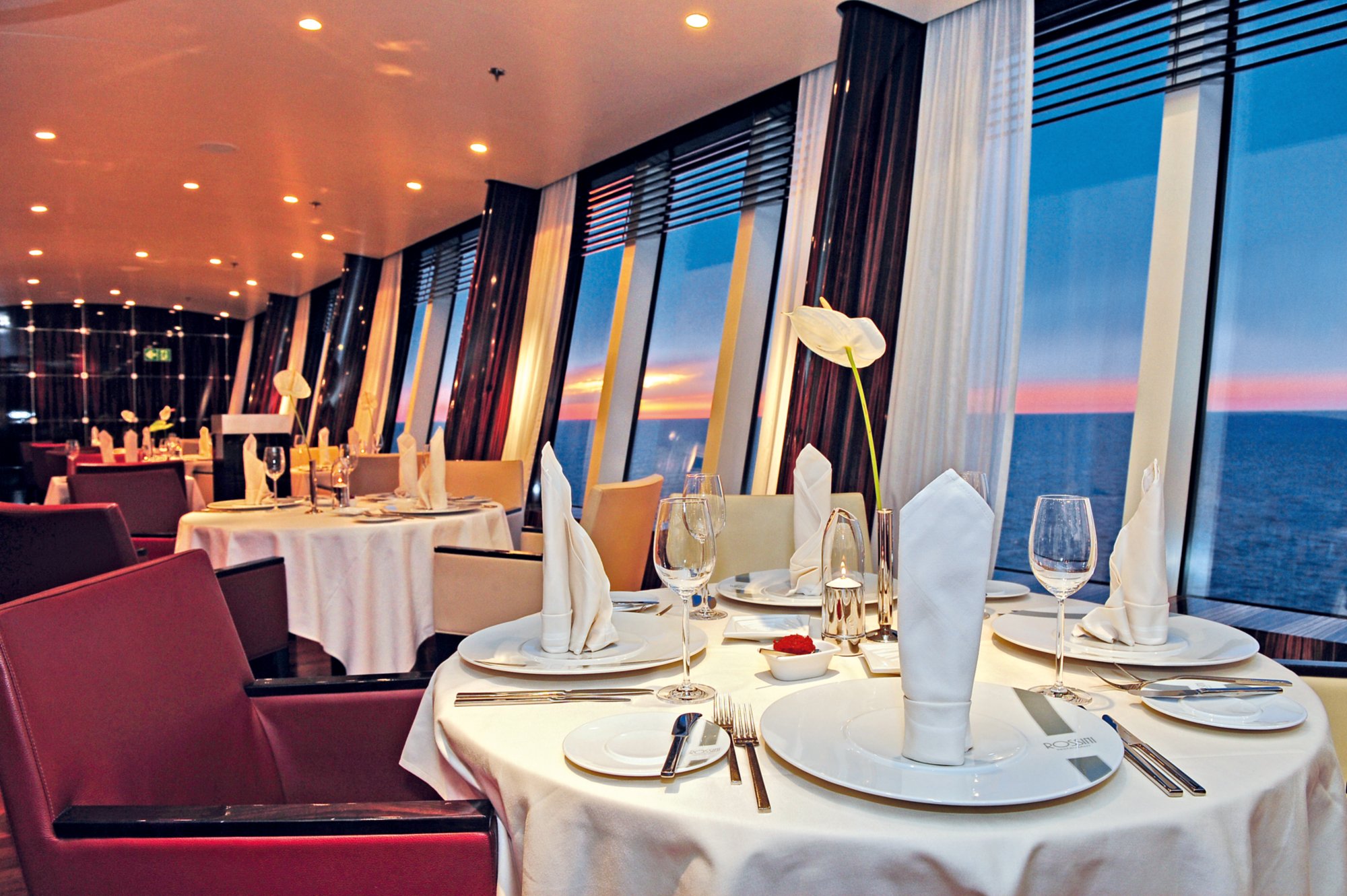 AIDAsol Rossini Restaurant