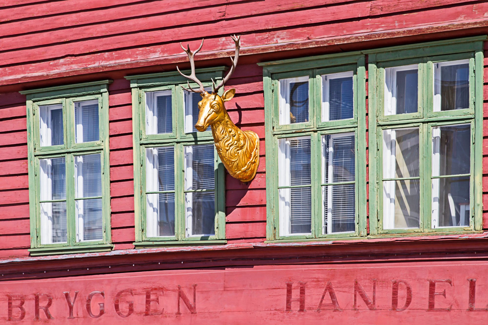 Speicherhausdetail in Bergen im Stadtteil Bryggen, einem alten ehemaligen hanseatischen Stadtviertel