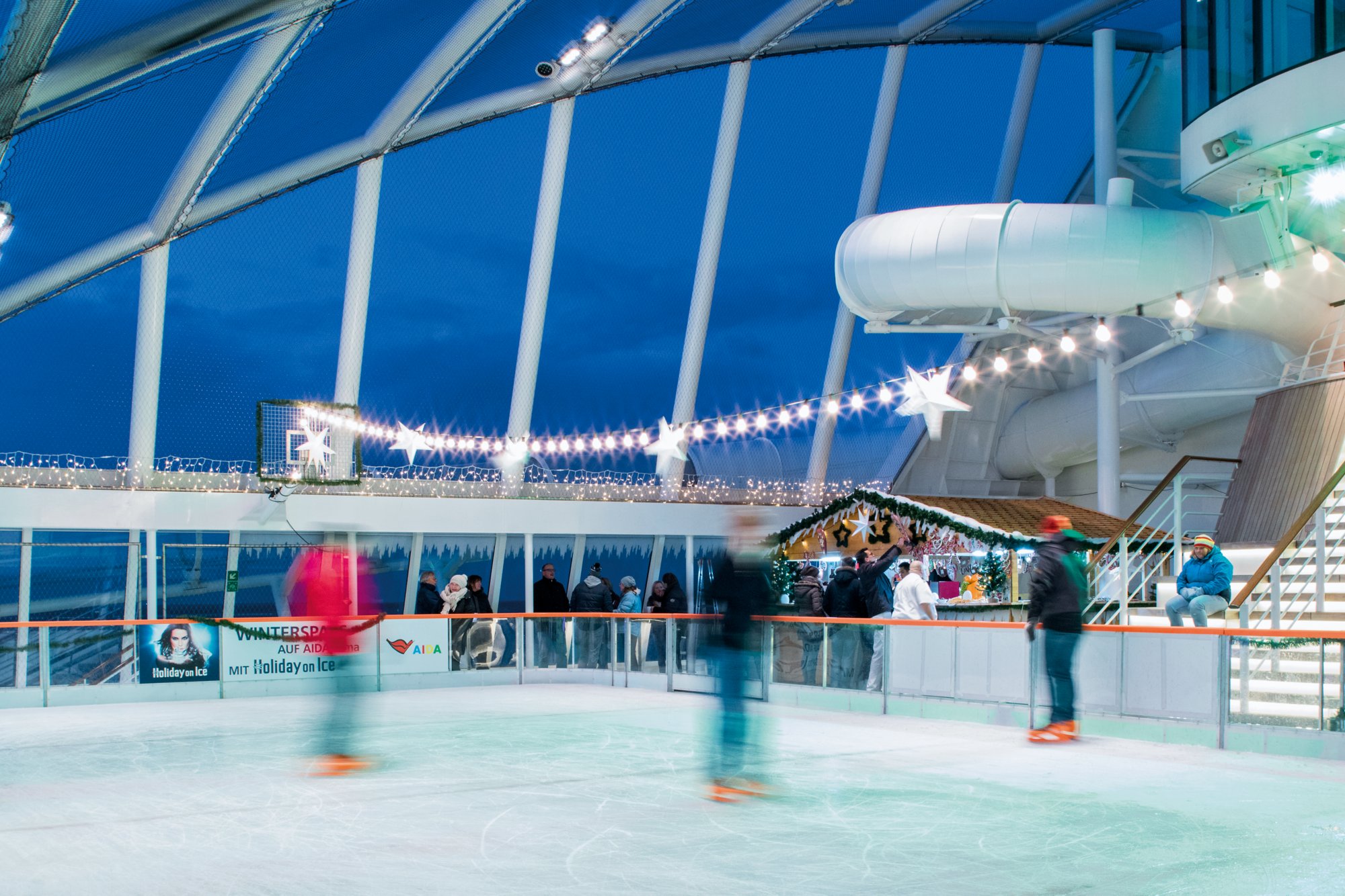 Eisbahn auf AIDAnova
