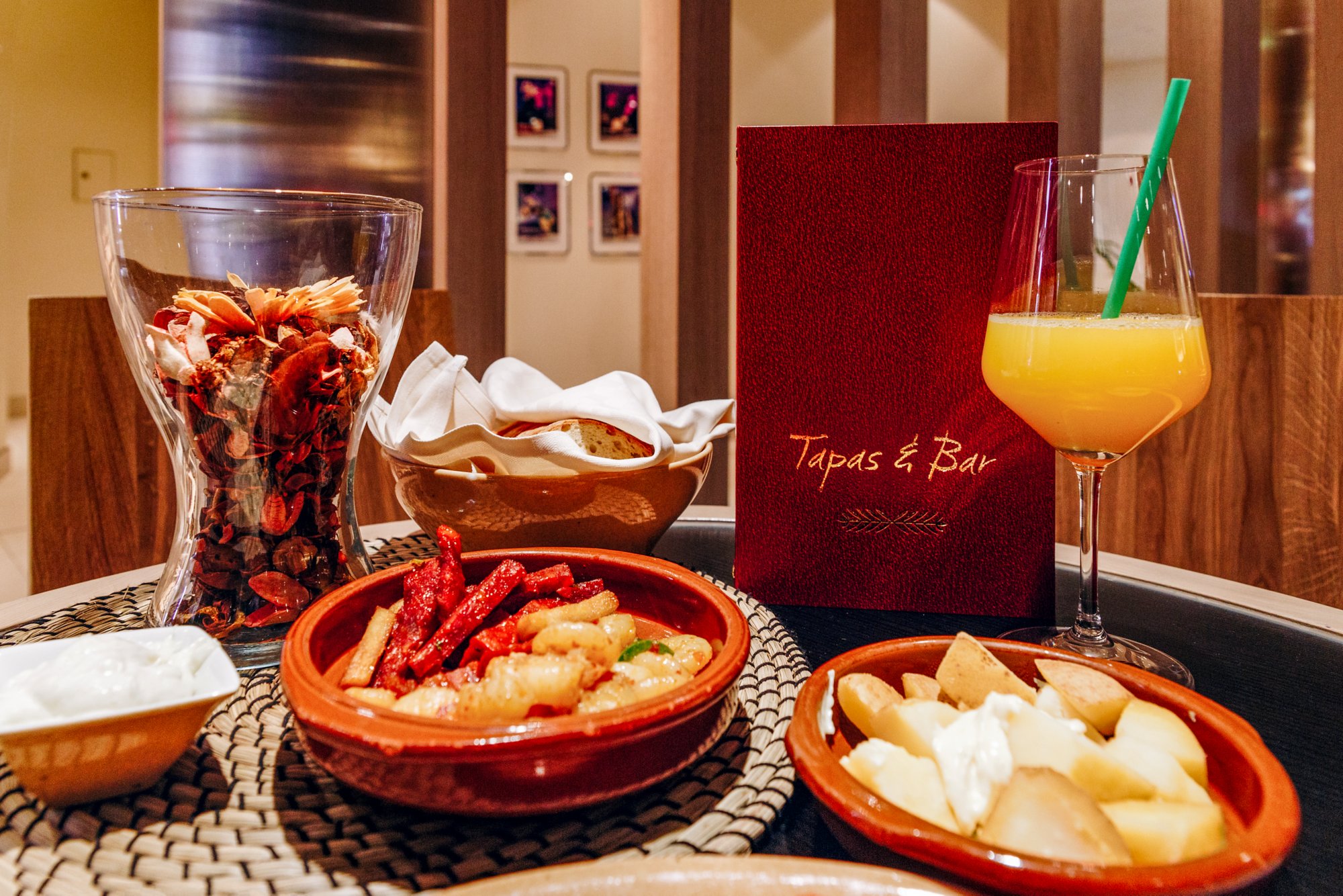 Tapas & Bar